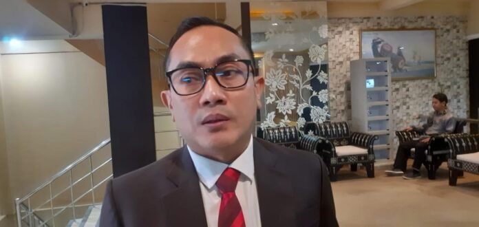 Emirald Daftar sebagai Direktur RSUD NTB