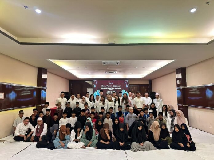 Golden Palace Hotel Lombok Buka Puasa Bersama Yayasan Panti Asuhan Baitul Ghapur