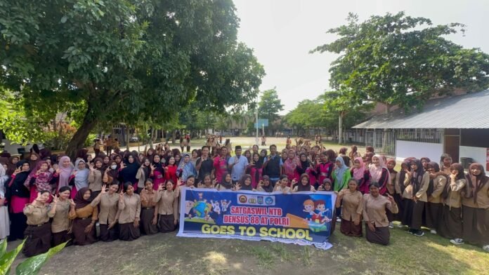 Cegah Paham Radikalisme, Siswa SMKN 1 Gerung Dilarang Bawa HP ke Sekokah