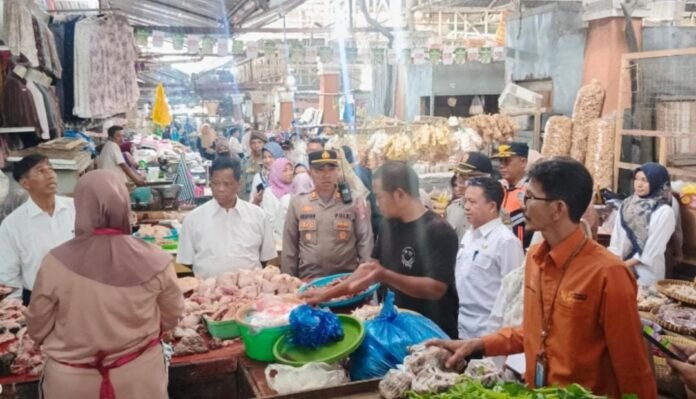 Stok dan Harga Bapok di Lobar Relatif Stabil Jelang Bulan Ramadan