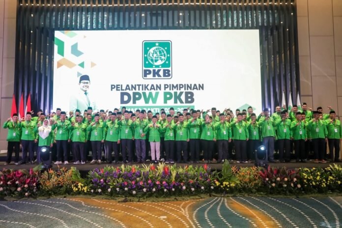 Resmi Dilantik Jadi Ketua DPW PKB NTB, Hadrian Fokus Penguatan Pelayanan Masyarakat