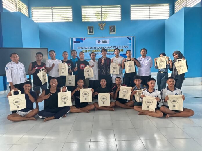 Perusahaan Seleksi di Sekolah, 17 Siswa SMKN 1 Lembar Diterima Magang Kerja di Jepang