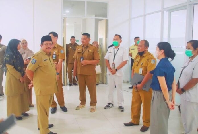 47 Ribu PBI BPJS Kesehatan Dinonaktifkan, Bupati Lobar Tegaskan Fasilitas Kesehatan Tidak Boleh Tolak Warga