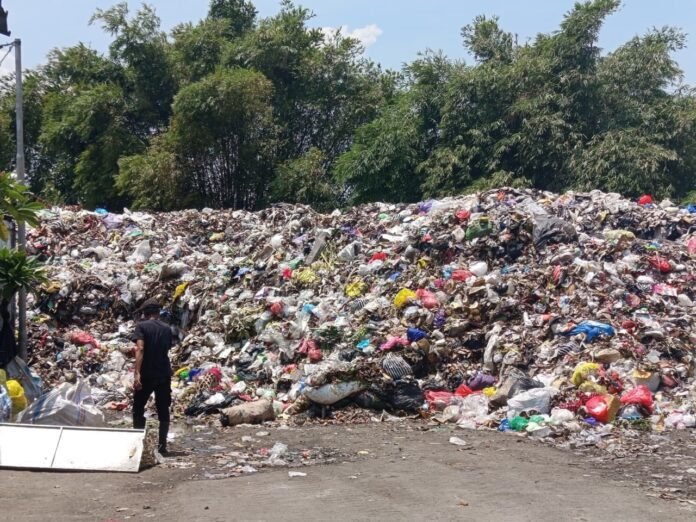 Volume Sampah di Mataram Dipastikan Naik Jadi 255 Ton per Hari Selama Ramadan
