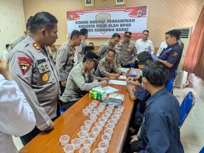 Polres KSB Gelar Tes Urine Cegah Penyalahgunaan Narkoba