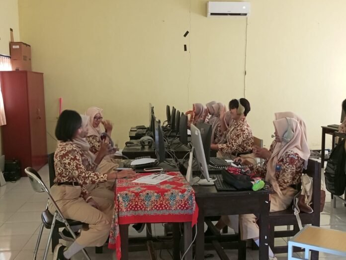 Tingkatkan Kemampuan Bahasa Inggris Siswa, SMAN 1 Gerung Ikut “Wordclass Room”