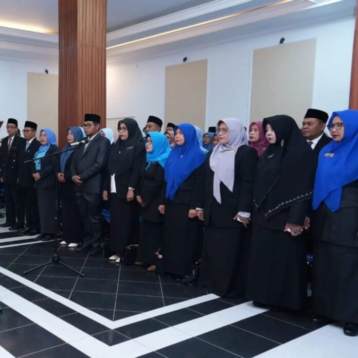 54 Kepala Sekolah dan Pengawas di Kota Bima Dilantik