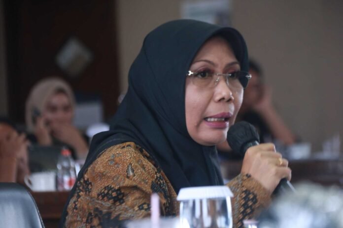 Desak Evaluasi Menyeluruh