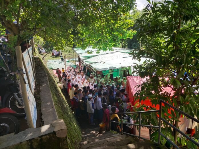 Warga Ntobo Bima Gelar Salat Idulfitri