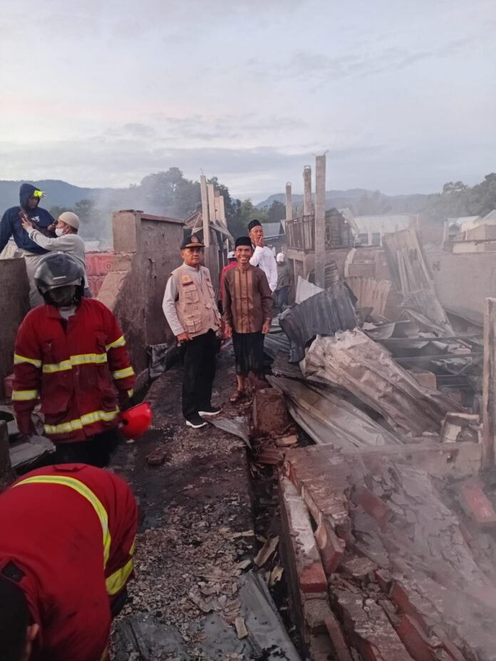 Padamkan Api, Petugas Damkar di Sumbawa Meninggal