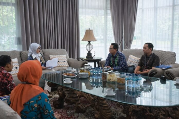 Dukung Pameran di Australia, Bunda Sinta Dukung Wastra NTB Menuju Panggung Dunia