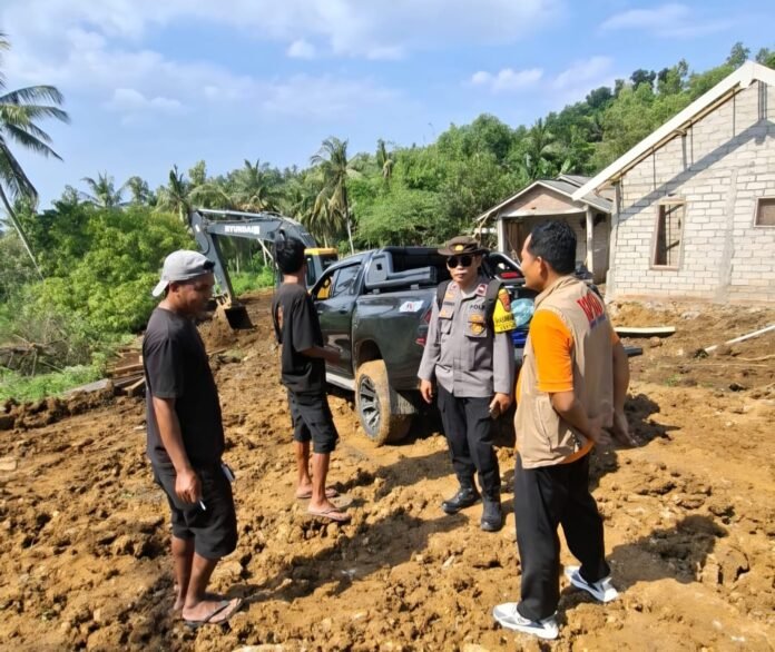 Diduga Akibat Tanah Amblas, Sembilan Rumah di Desa Kuta Rusak