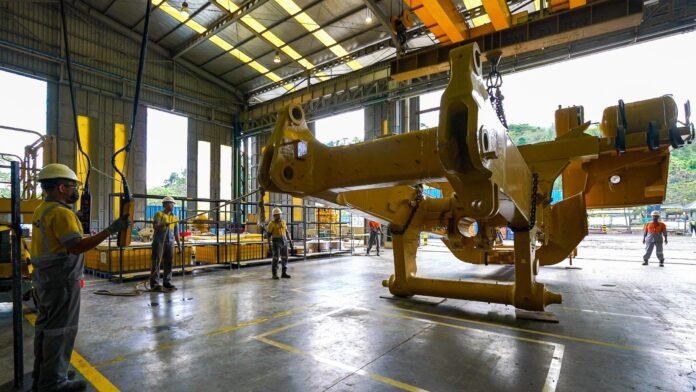 AMMAN Buka Beasiswa Alat Berat Angkatan I untuk Putra Daerah