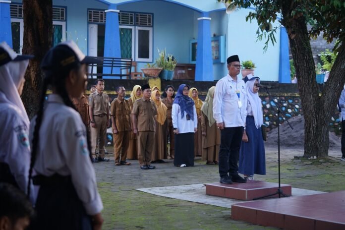 BPMP NTB Hadir di SMPN 16 Mataram saat Hari Pertama Sekolah, Siswa Bangkit dengan Semangat Baru