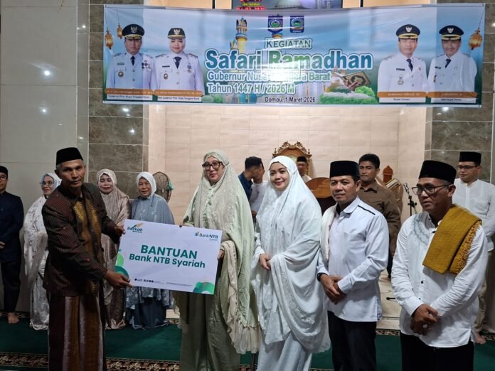 Safari di Masjid Kandai Dua Dompu, Wakil Gubernur Serahkan Sumbangan Pribadi Rp20 Juta