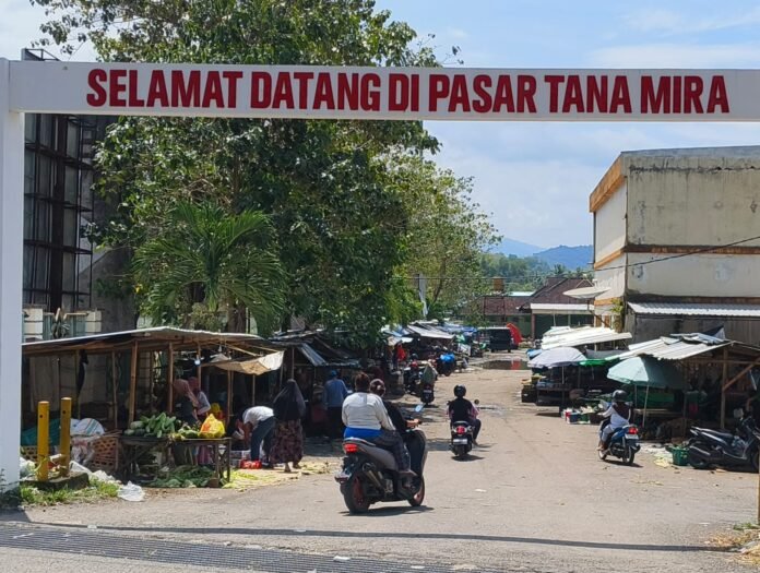 Revitalisasi Rampung, Pemanfaatan Pasar Tana Mira Molor