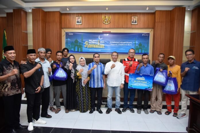 Pelindo Salurkan 700 Paket Sembako