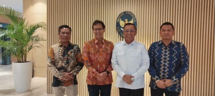 Kemenkes akan Beri Bantuan Alkes dan Ambulans