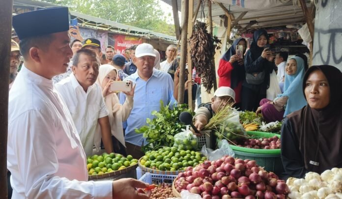 Safari Ramadan di KSB, Gubernur Iqbal Kunjungi Pasar hingga Bandara Poto Tano
