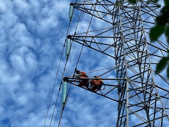 PLN Perkuat Keandalan Transmisi Sumbawa, Siap Jaga Pasokan Listrik Andal Selama Ramadan