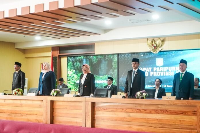 DPRD NTB Gelar Rapat Paripurna untuk Mendengarkan Penjelasan Gubernur Terkait Perubahan Perda Pajak dan Retribusi Daerah 