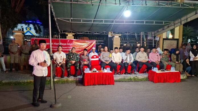 Gelar Takbiran Keliling, Bupati Dompu Ikut Keliling Rombongan Takbiran