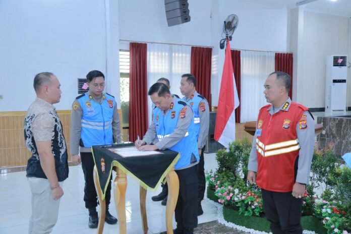 Kapolda NTB Pimpin Penandatanganan Pakta Integritas Seleksi Penerimaan Polri 2026