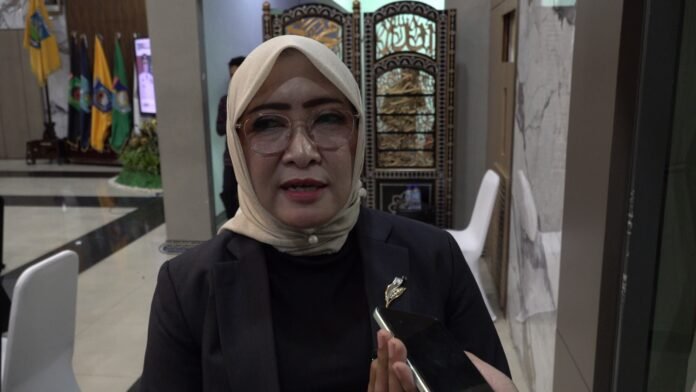 Kakak Gubernur NTB, Baiq Nelly Kusumuwati Dilantik Jadi Wadir Perencanaan dan Keuangan RSUD NTB