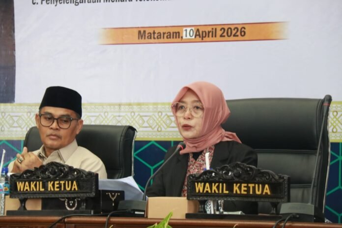 Fraksi DPRD Kota Mataram Sampaikan Jawaban atas Pendapat Wali Kota terhadap Tiga Buah Raperda Inisiatif