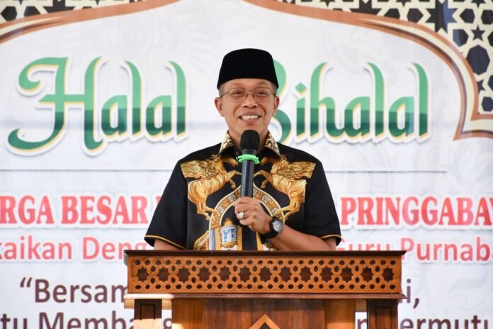 Guru Garda Terdepan Penguatan Karakter Siswa