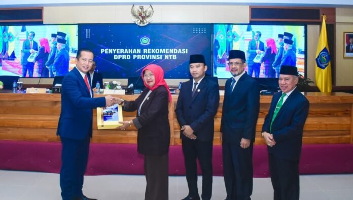 DPRD NTB Sampaikan Rekomendasi LKPJ 2025, Gubernur Tekankan Kerja Kolektif Hadapi Tantangan Daerah