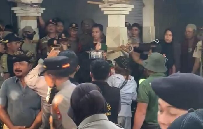 Penertiban Lapak Taman Narmada Ricuh, RDP Pedagang ke DPRD Lobar Ditunda karena Kunker