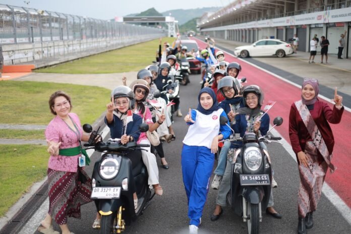 Dorong Keselamatan Berkendara Lady Biker, Astra Motor NTB Gelar Touring Kartini ke Mandalika