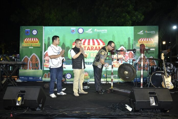 Mataram Friday Relax 2026, Ruang Tumbuh Bersama yang Dihadirkan Bank NTB Syariah untuk Masyarakat