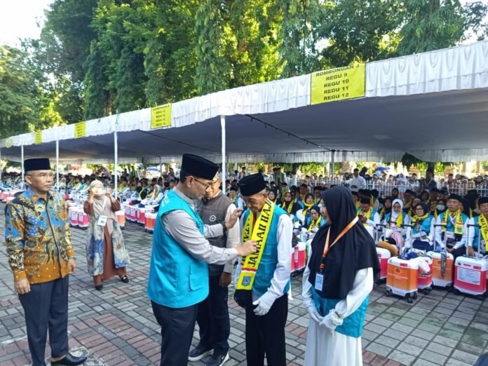 Wali Kota Mataram Lepas 393 JCH, Tekankan Keikhlasan Beribadah