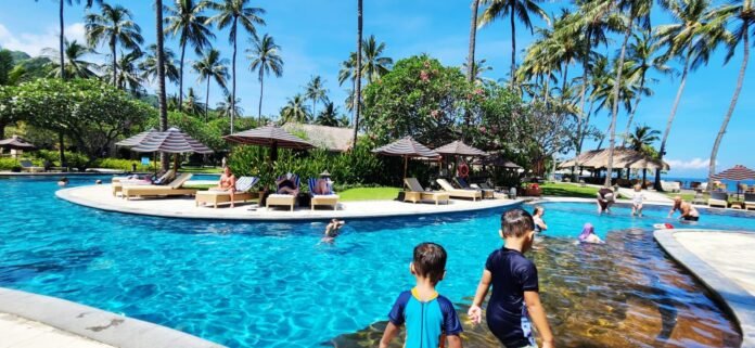 Di Tengah Bayang-Bayang Perang Dunia, Hotel di Lombok Tetap Diserbu Wisatawan