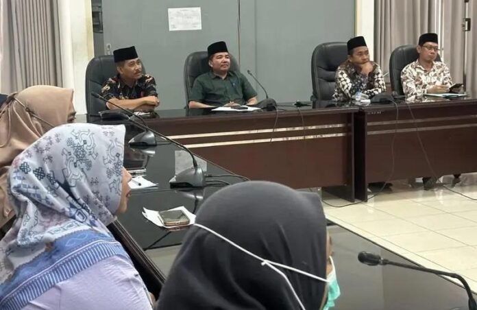 Para Guru di Lobar Tuntut Kejelasan NIP PPPK Paruh Waktu