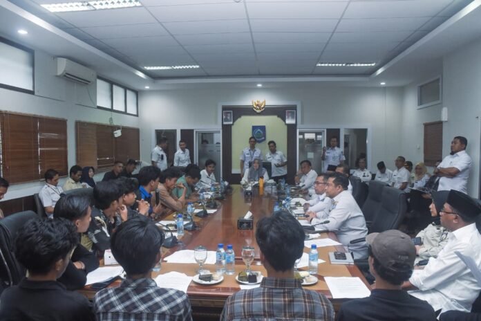 Wagub NTB Minta Aspirasi Fokus, Jalan dan Internet Jadi Prioritas