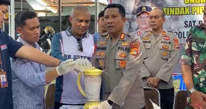 Polres Lotim Musnahkan Sabu 1,08 Kilogram