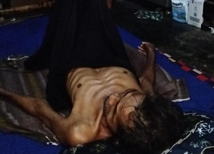 Diduga Tidak Dibantu Pemerintah, Ketua Perindo Membelikan Kursi Roda Untuk Lansia Lumpuh di Telaga Waru