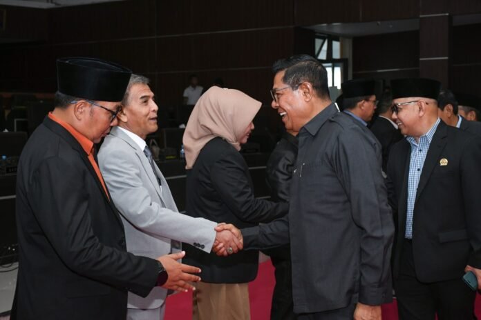 Dorong Kemandirian Fiskal, DPRD Lotim Beri 10 Rekomendasi ke Bupati