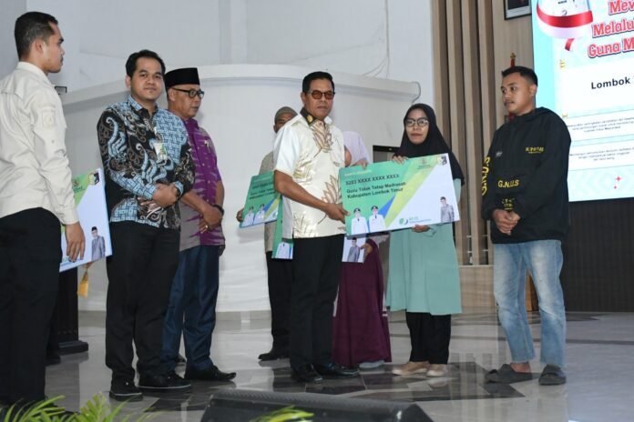 1.124 Guru Swasta di Lotim Ditanggung Iuran BPJamsostek