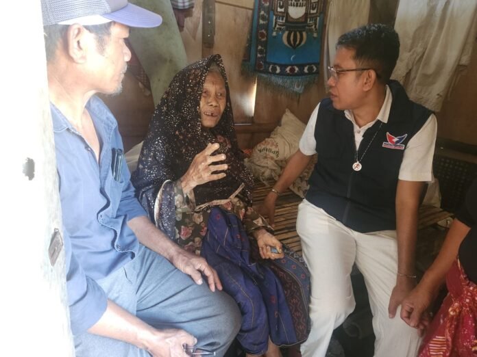 Tinggal Sebatang Kara, Warga Jompo di Kuranji Dalang Lombok Barat Butuh Perhatian