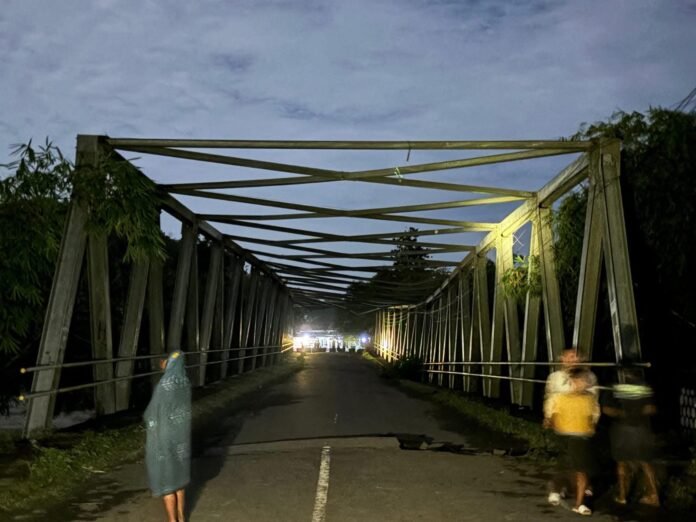 Jembatan Putus di Bakong Gerung-Lembar Hambat Konektivitas Antarwilayah