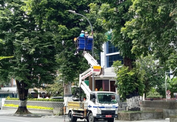 Tagihan Listrik PJU dan PJL di Mataram Capai Rp2,6 Miliar per Bulan