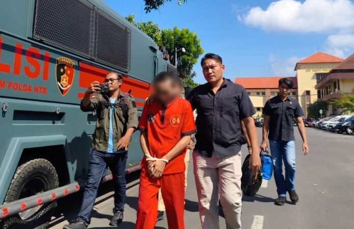 Diserahkan ke Jaksa, Tersangka Bunuh Ibu Kandung di Sekotong Ditahan di Lapas