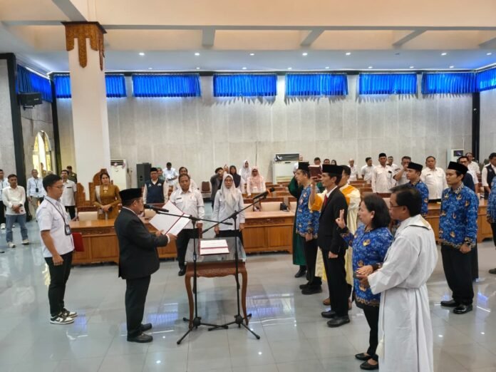 Bupati LAZ Berharap Kepala BKAD Lobar Tuntaskan Permasalahan Aset dan Genjot PAD
