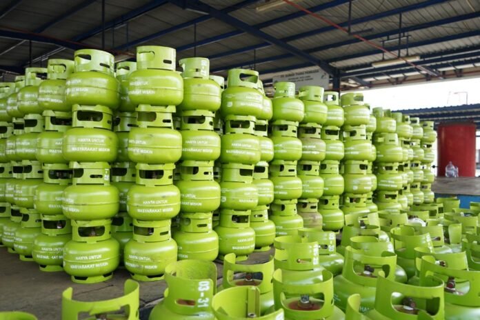 Pertamina Patra Niaga Tambah 89 Ribu Tabung LPG 3 Kg di NTB, Siaga Libur Panjang Kenaikan Isa Almasih