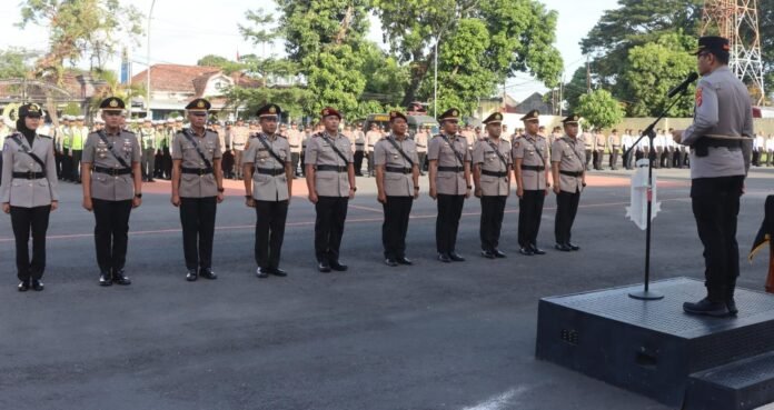Jelang Kenaikan Tipe, Sejumlah Pejabat Polres Loteng Digeser