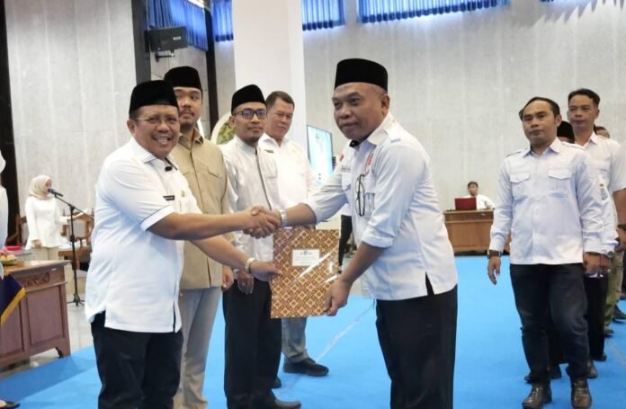 Bupati LAZ-Wabup Una Realisasikan Program Rp1 Miliar per Desa untuk 122 Desa dan Kelurahan